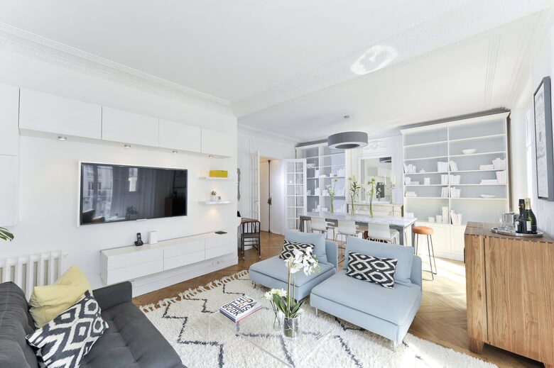 Paris Eiffel Tower Apartment - Paris, France