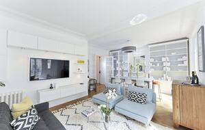 Paris Eiffel Tower Apartment - Paris, France