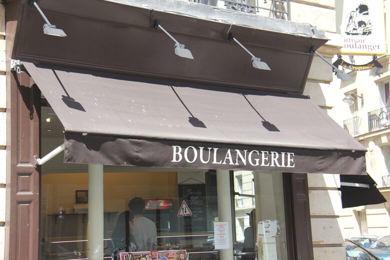 Paris Eiffel Tower Apartment - Paris, France