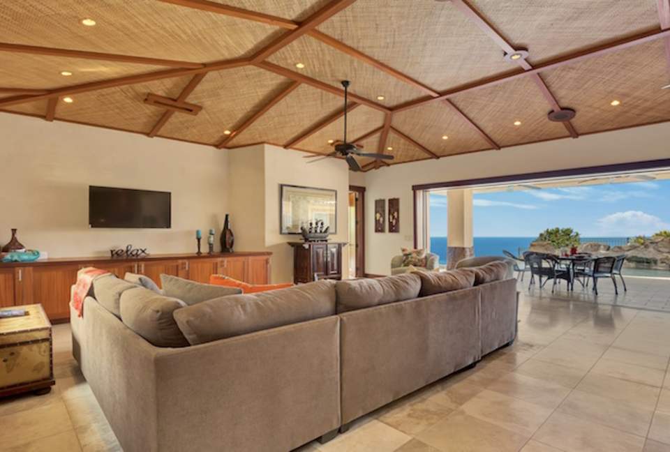 22 foot opening to the pool