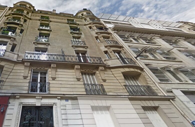 Paris Eiffel Tower Apartment - Paris, France