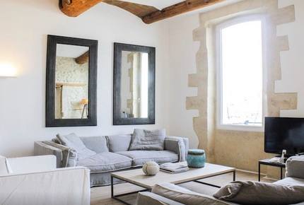 Luxury Apartment Overlooking The Vieux Port - Marseille, France