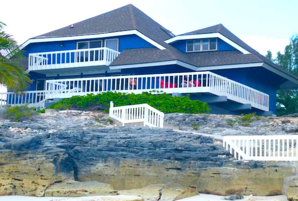 Secluded Oceanfront Tar Bay Beauty - Great Exuma, Bahamas