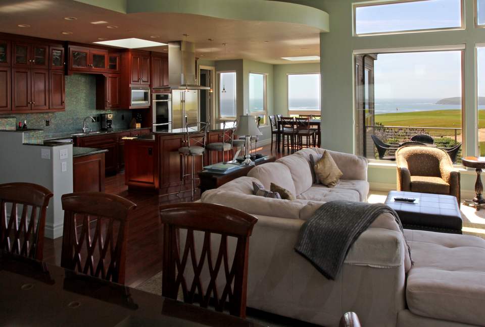 Royal Pacific - Close to San Francisco, Napa and Sonoma - Bodega Bay, California