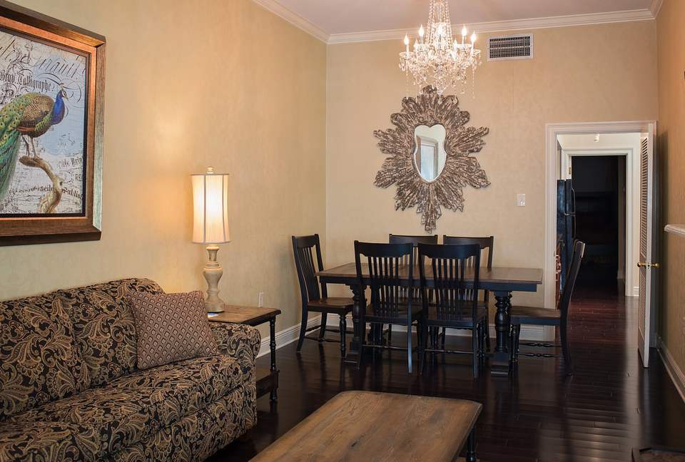 French Quarter Apartment - New Orleans, Louisiana