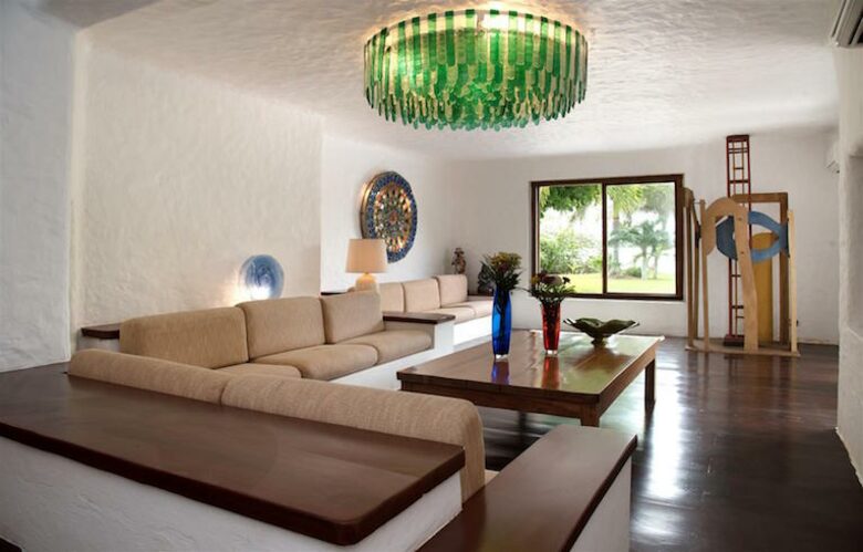Villa Alux, waterfront pool mansion in Zona Hotelera - Cancun, Mexico