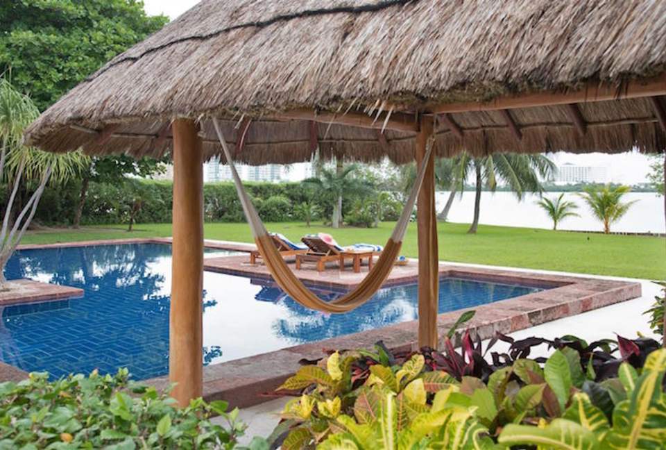 Villa Alux, waterfront pool mansion in Zona Hotelera - Cancun, Mexico