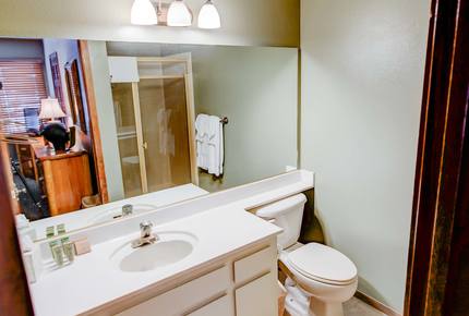 Winterset Mountain Escape- World Class Skiing and Fishing - Mammoth Lakes, California