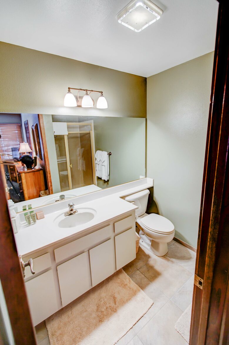 Winterset Mountain Escape- World Class Skiing and Fishing - Mammoth Lakes, California