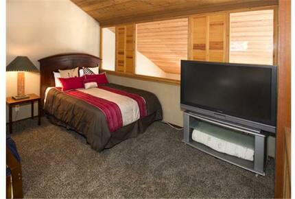 Winterset Mountain Escape- World Class Skiing and Fishing - Mammoth Lakes, California