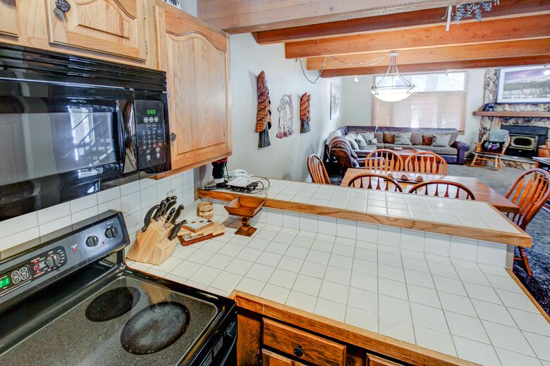 Winterset Mountain Escape- World Class Skiing and Fishing - Mammoth Lakes, California