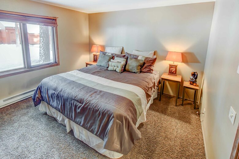 Winterset Mountain Escape- World Class Skiing and Fishing - Mammoth Lakes, California