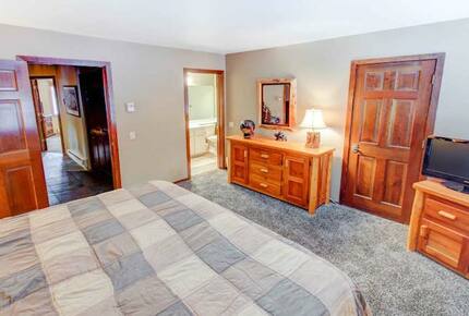 Winterset Mountain Escape- World Class Skiing and Fishing - Mammoth Lakes, California