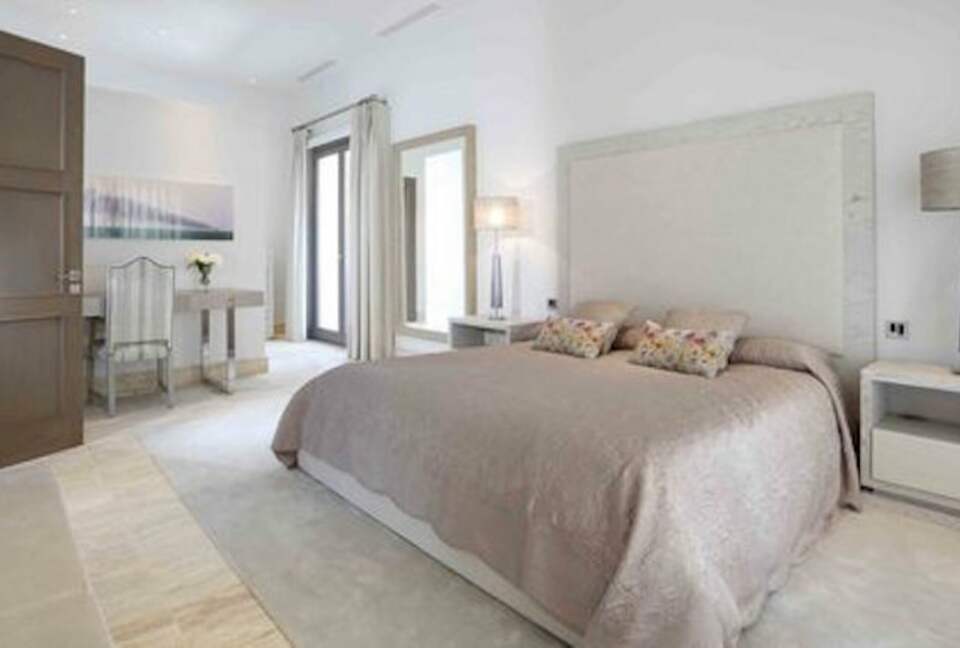 Villa Oasis (R) - Sotogrande, Spain