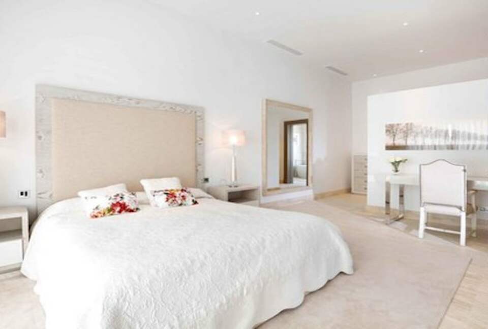 Villa Oasis (R) - Sotogrande, Spain