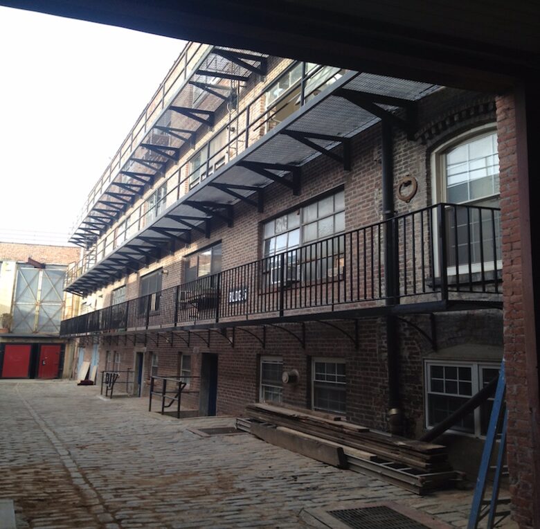 Waterfront Manhattan Skyline View Luxury Penthouse - Brooklyn - New York City, New York