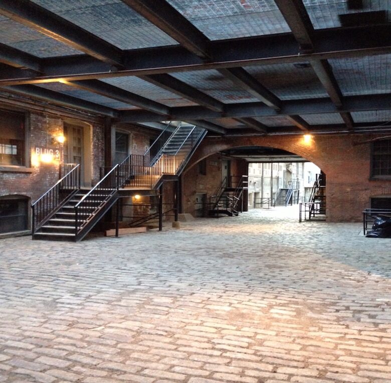 Waterfront Manhattan Skyline View Luxury Penthouse - Brooklyn - New York City, New York