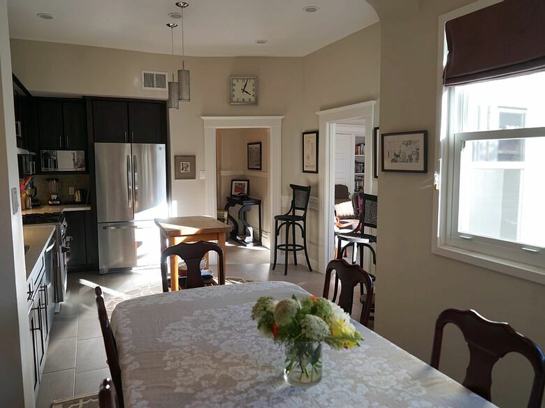 Sophisticated Victorian Flat Between Castro & Mission Dolores - San Francisco, California