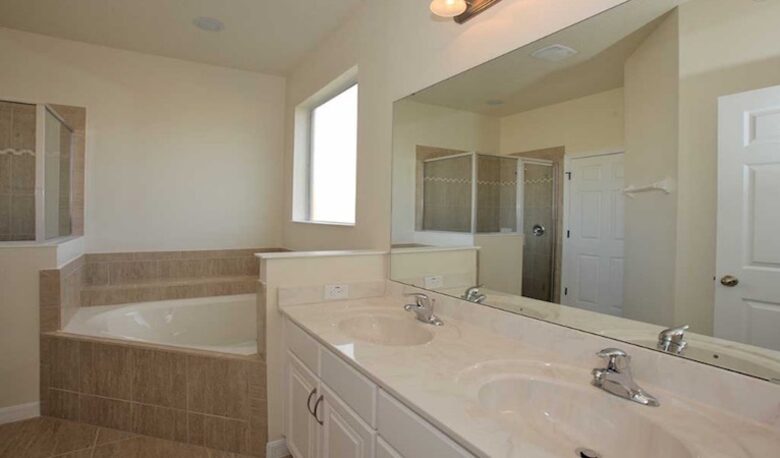 Watersong Resort Home Near Disney and Providence Golf Club - Davenport, Florida