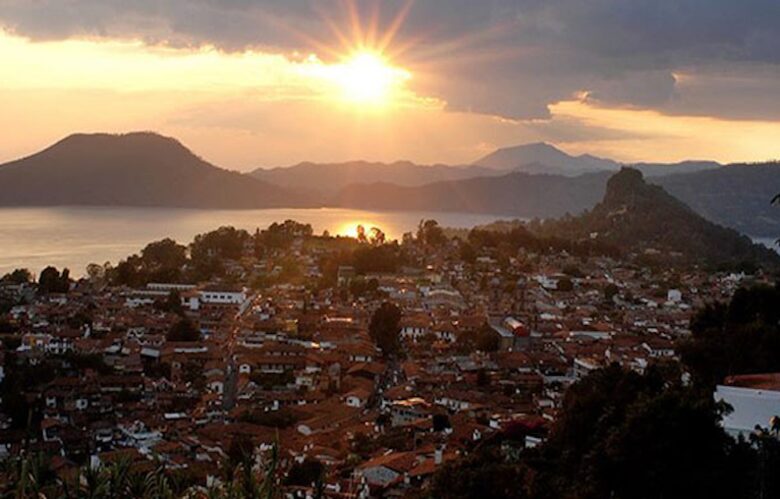 Villa Ganesh - Valle de Bravo, Mexico
