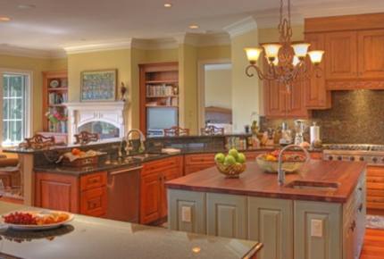 Walnut Cove Townhome - Arden, North Carolina