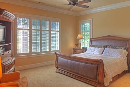 Walnut Cove Townhome - Arden, North Carolina