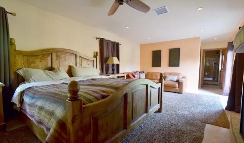 Warm Sands Estate with Lazy River- 4 NIGHT STAY - Palm Springs, California