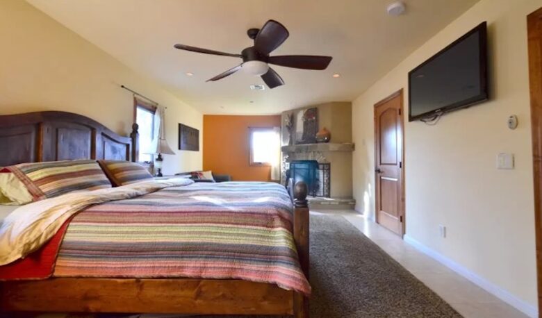 Warm Sands Estate with Lazy River- 4 NIGHT STAY - Palm Springs, California