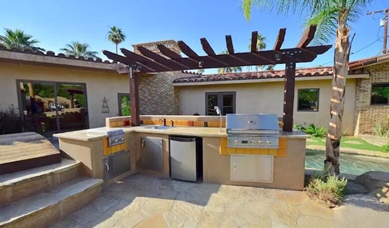 Warm Sands Estate with Lazy River- 4 NIGHT STAY - Palm Springs, California