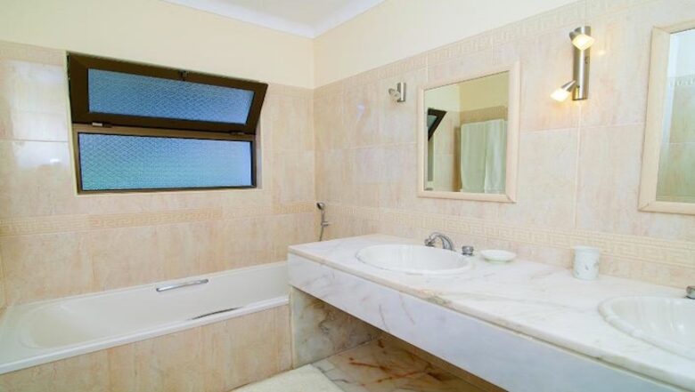 Casa Selatar - Quinta do Lago - Faro, Portugal