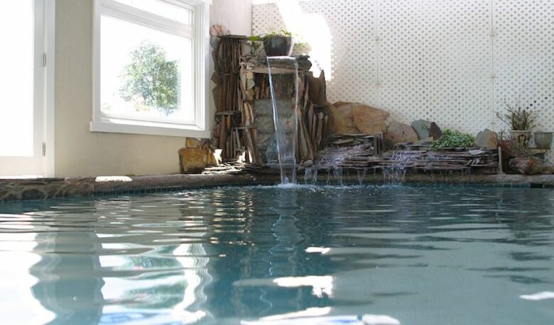 The Pool House on the Strand - Hermosa Beach, California