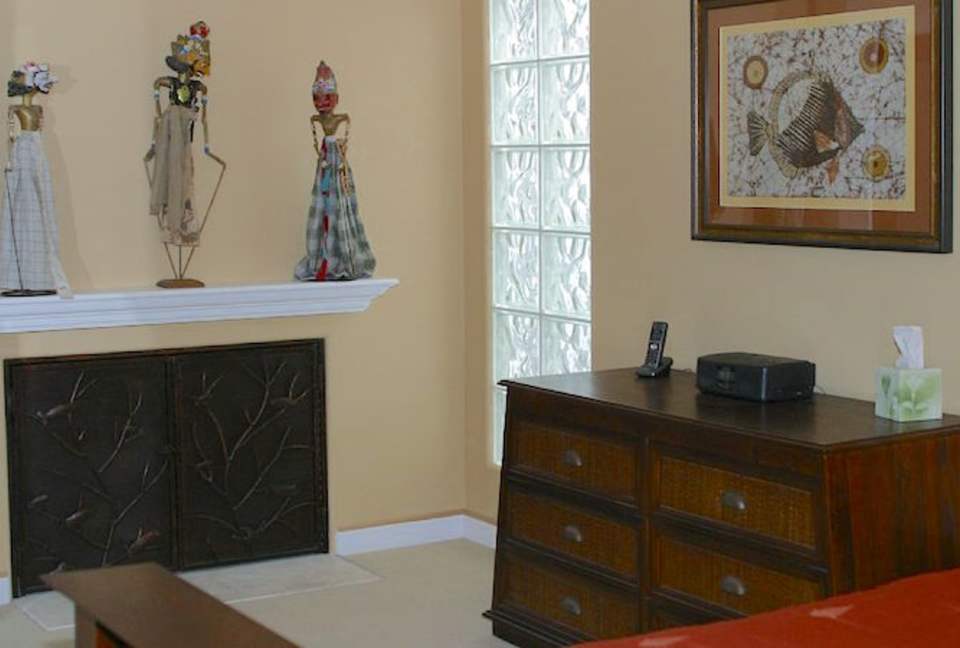 The Pool House on the Strand - Hermosa Beach, California