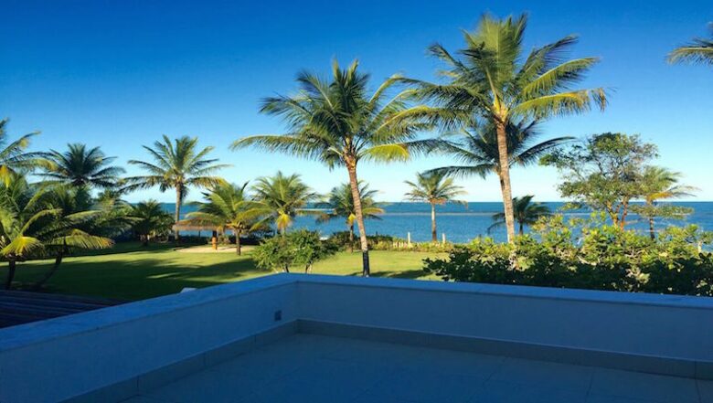 Beachfront Porto Seguro - Arraial D'Ajuda, Brazil