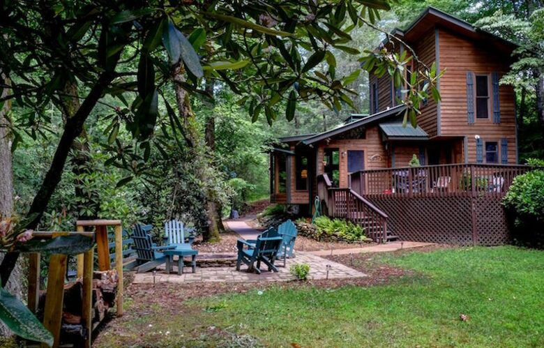Creek Front Mountain Retreat - Hayesville, North Carolina