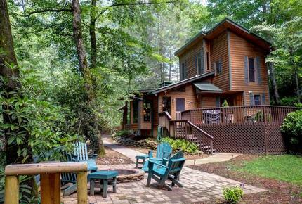 Creek Front Mountain Retreat - Hayesville, North Carolina