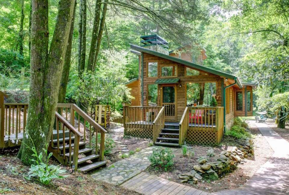 Creek Front Mountain Retreat - Hayesville, North Carolina