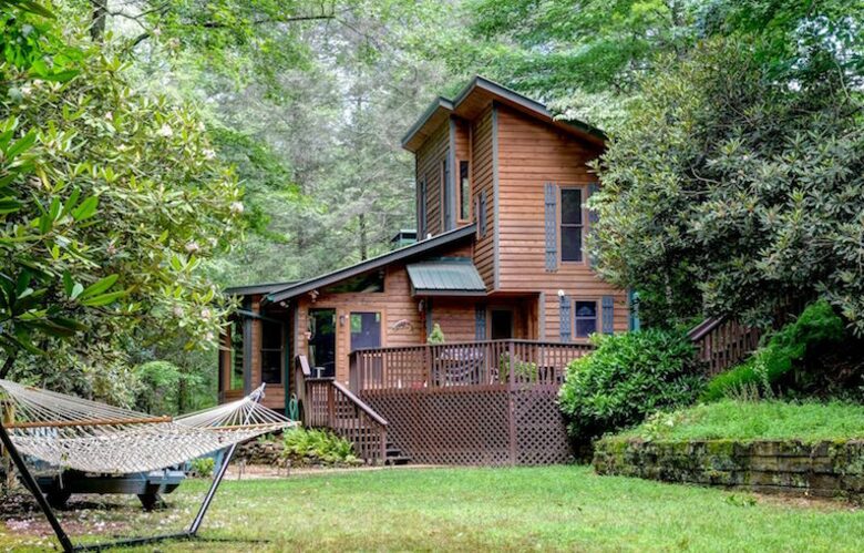 Creek Front Mountain Retreat - Hayesville, North Carolina