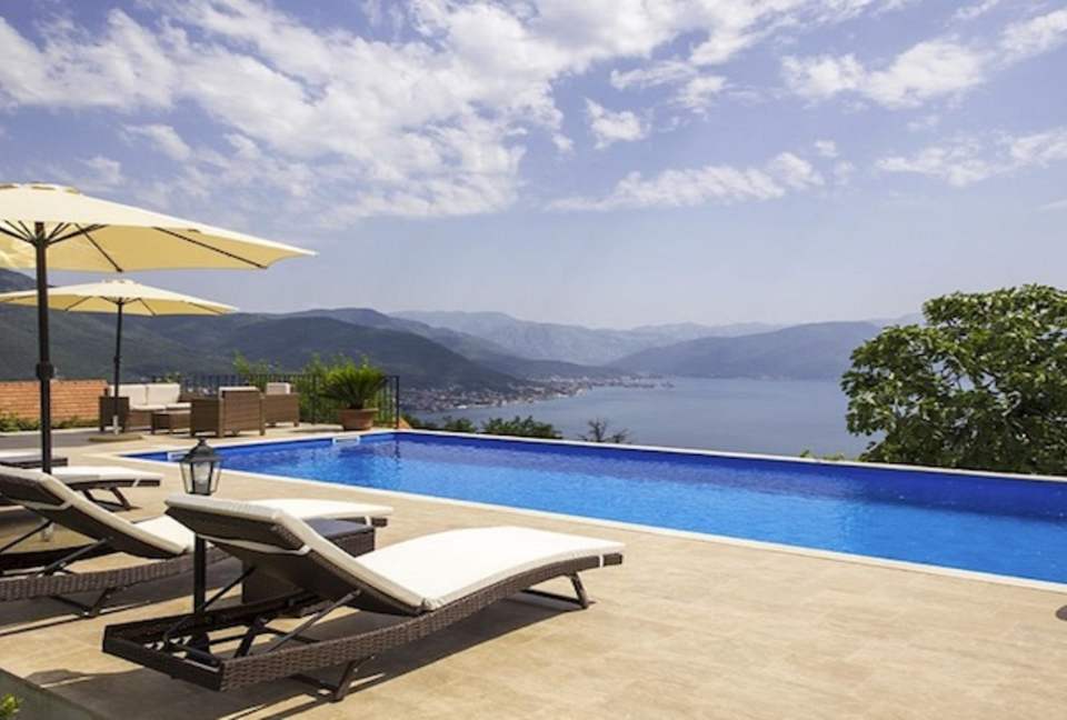 Luxury villa with stunning sea and mountain views - Krasici - Tivat, Montenegro