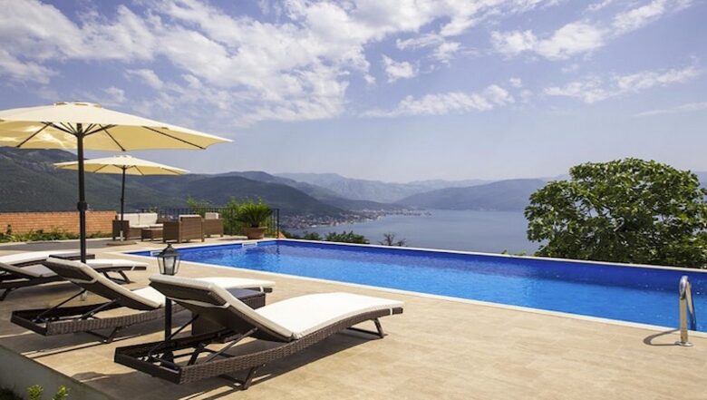 Luxury villa with stunning sea and mountain views - Krasici - Tivat, Montenegro
