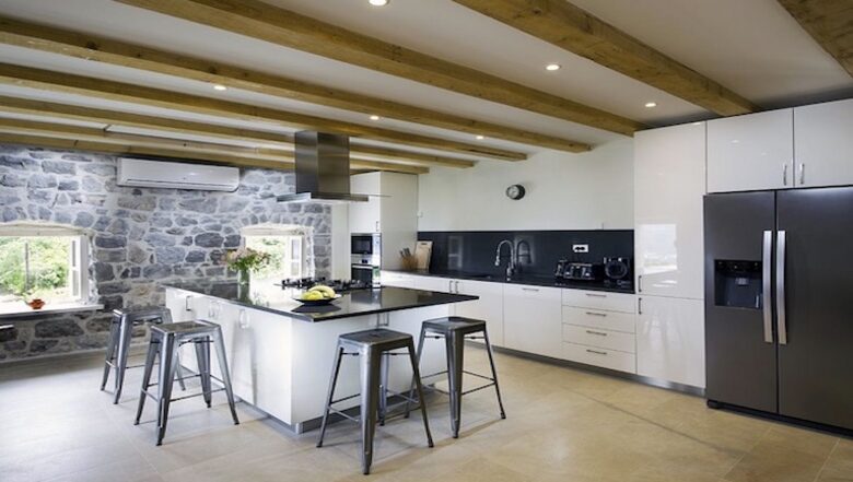 Luxury villa with stunning sea and mountain views - Krasici - Tivat, Montenegro