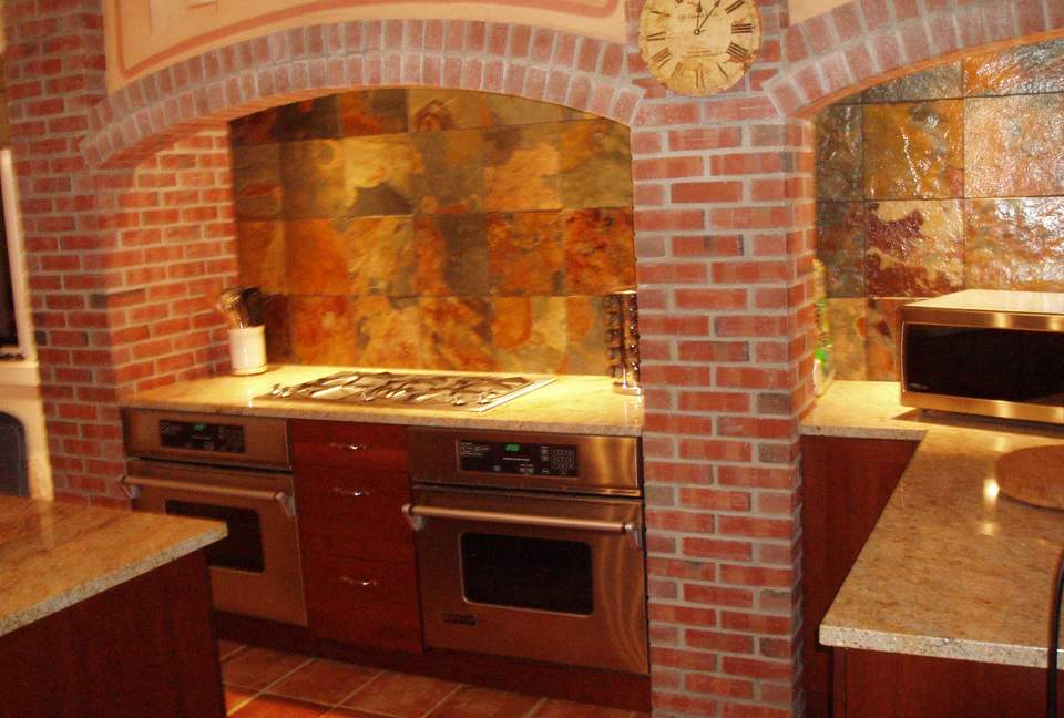 Euro Chateau - Easthampton, New York