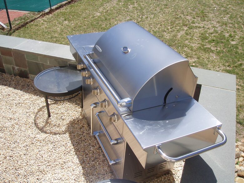 Euro Chateau - Easthampton, New York