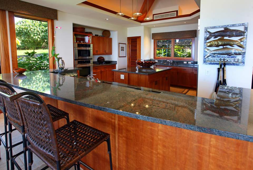 The Auamo Compound at Hokuli'a - KEALAKEKUA, Big Island, Hawaii