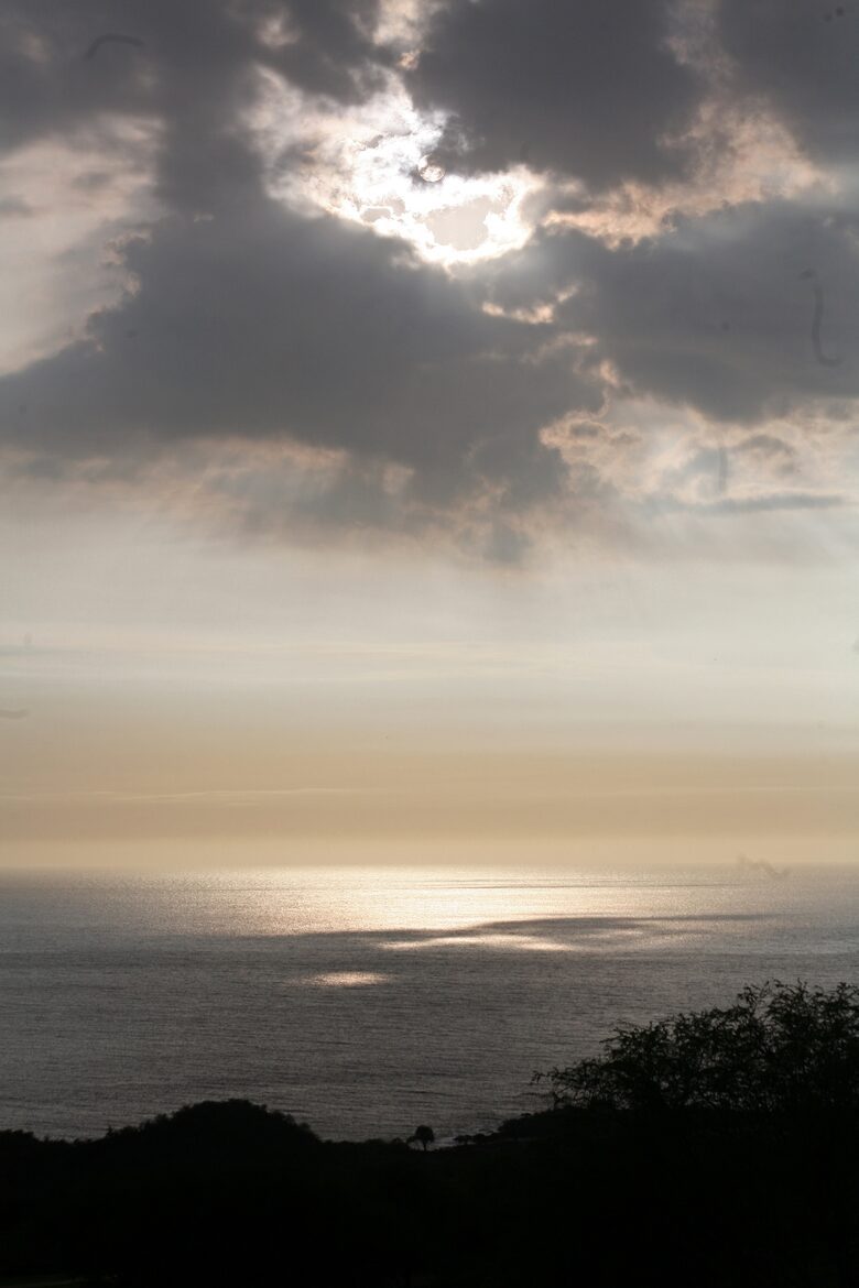 The Auamo Compound at Hokuli'a - KEALAKEKUA, Big Island, Hawaii