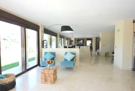 Villa Hollywood - Marbella, Spain