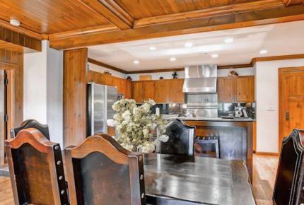 Slopeside Home on Bachelor Gulch & Beaver Creek - Avon, Colorado