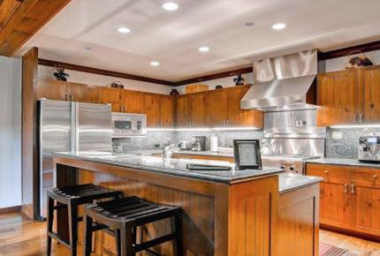 Slopeside Home on Bachelor Gulch & Beaver Creek - Avon, Colorado