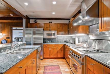 Slopeside Home on Bachelor Gulch & Beaver Creek - Avon, Colorado