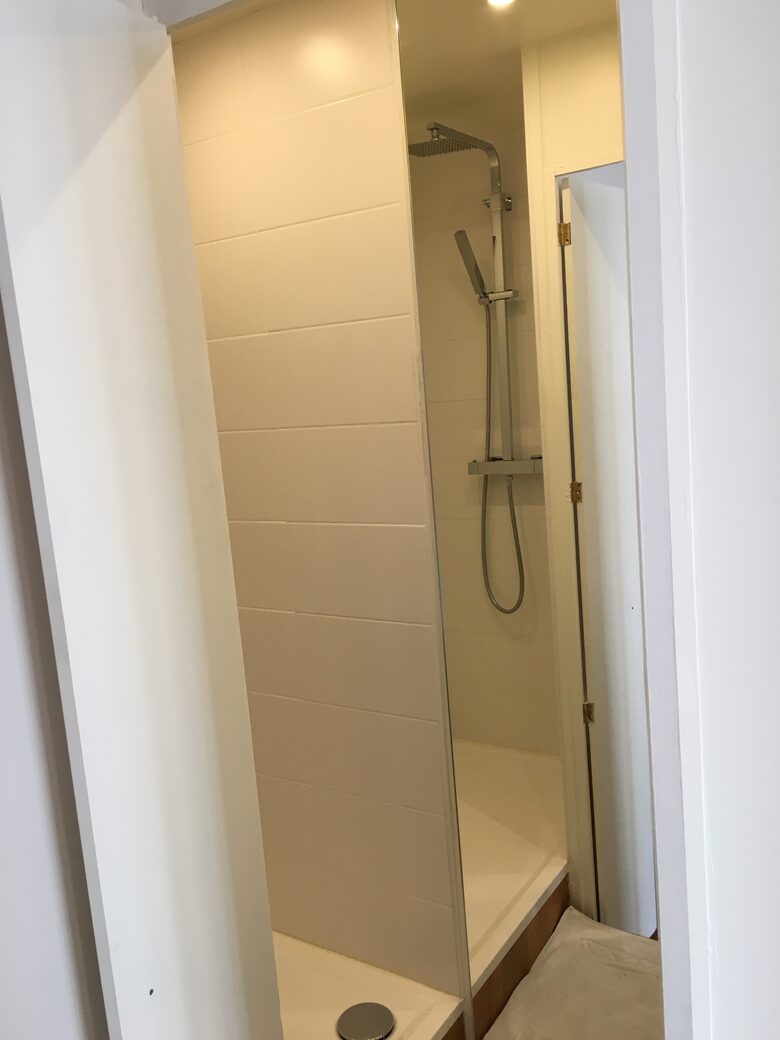 Elegant Matignon Flat - Paris, France