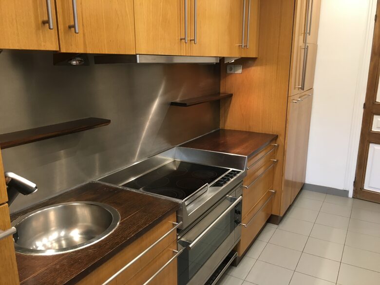 Elegant Matignon Flat - Paris, France